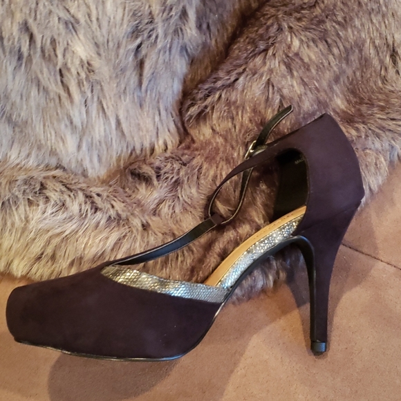 Just Fab Messina Heels - Picture 2 of 4